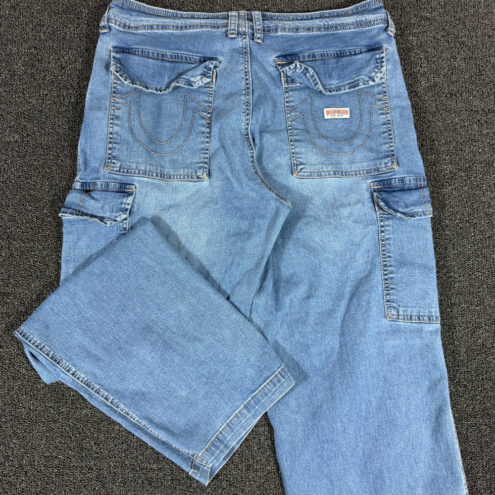 True Religion Cargo SN Straight Leg Jeans Women's 31 Med Wash Carpenter Utility